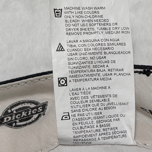 Dickies Slim Fit Shorts 11” Size 32 Flex Black Cell Phone Pocket Seldomly Worn! - Picture 12 of 15